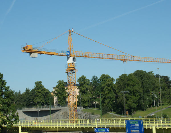 liebherr-280EC-H-cropped