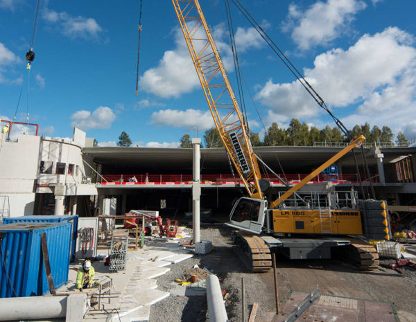 Liebherr-LR1160-cropped